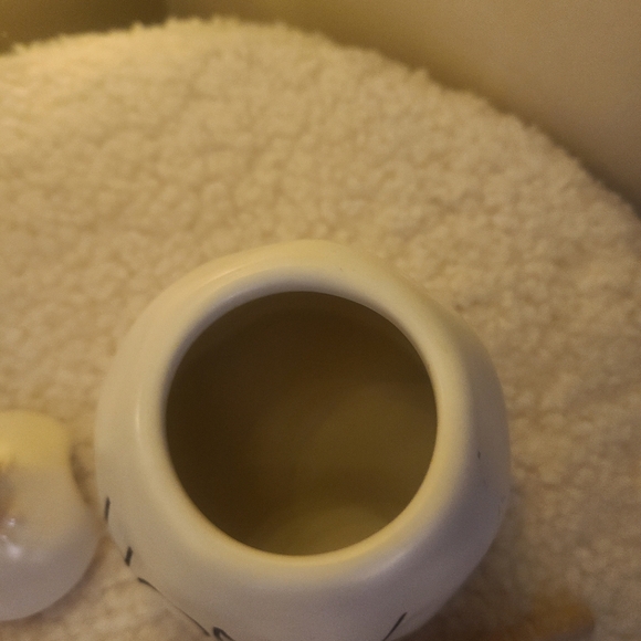 Rae Dunn collection, Queen Bee Honey Pot  jar! - Picture 3 of 7